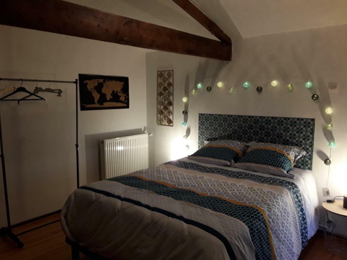 Chambre Sergeanne Doulezon Esterno foto